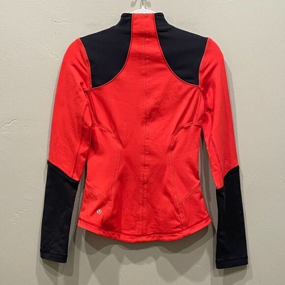 Lululemon Forme Jacket *Brushed - Size: 4 - Picture 5 of 16